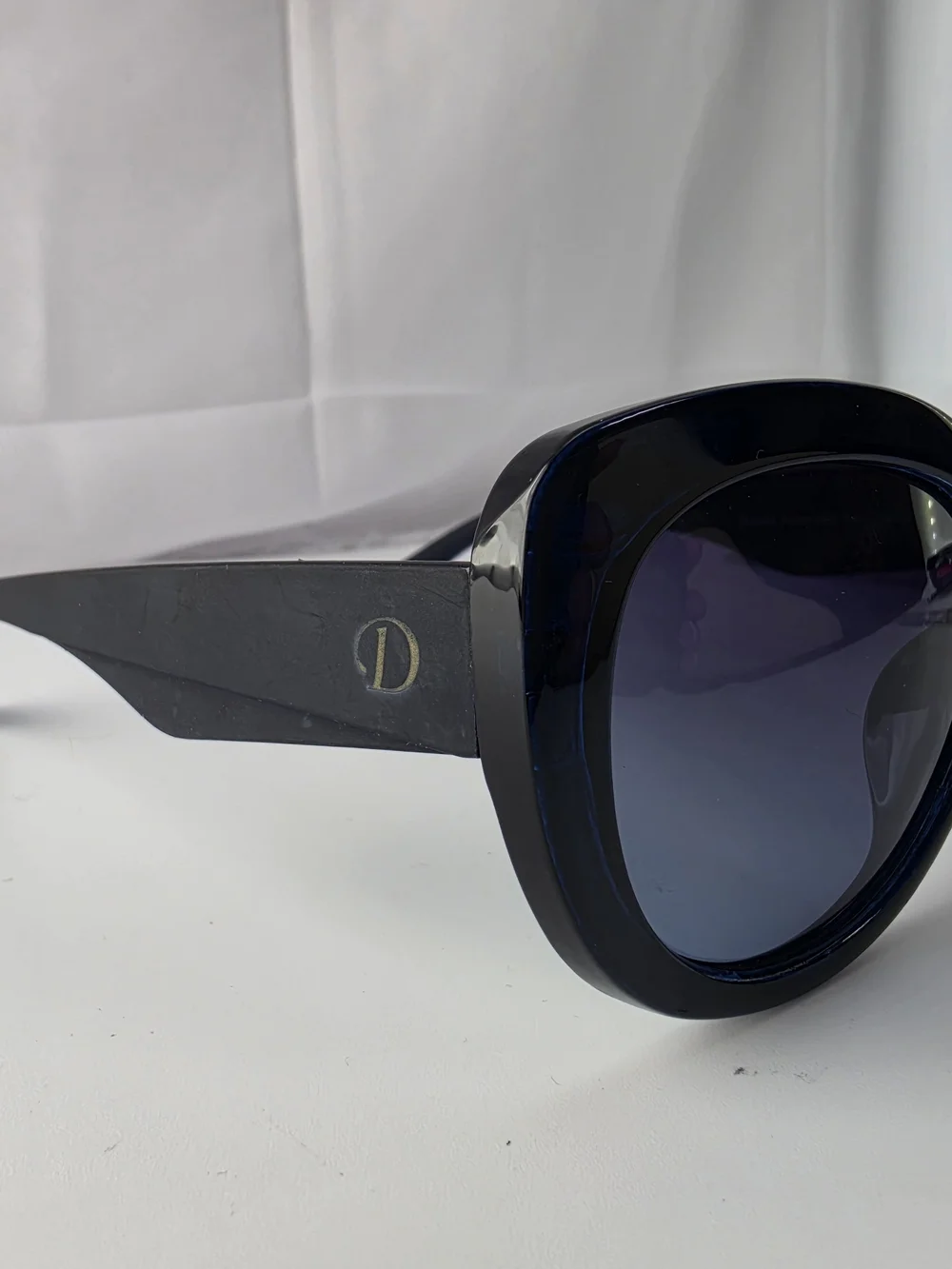 Dario Polarized Women's Oversized Blue Gradient Sunglasses